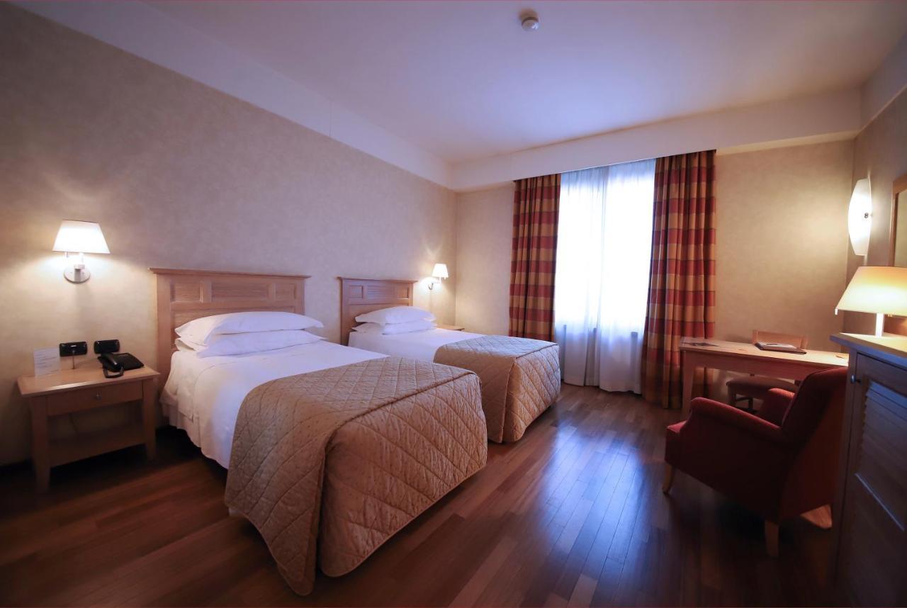 Monica Hotel Fiera Pregnana Milanese Екстер'єр фото