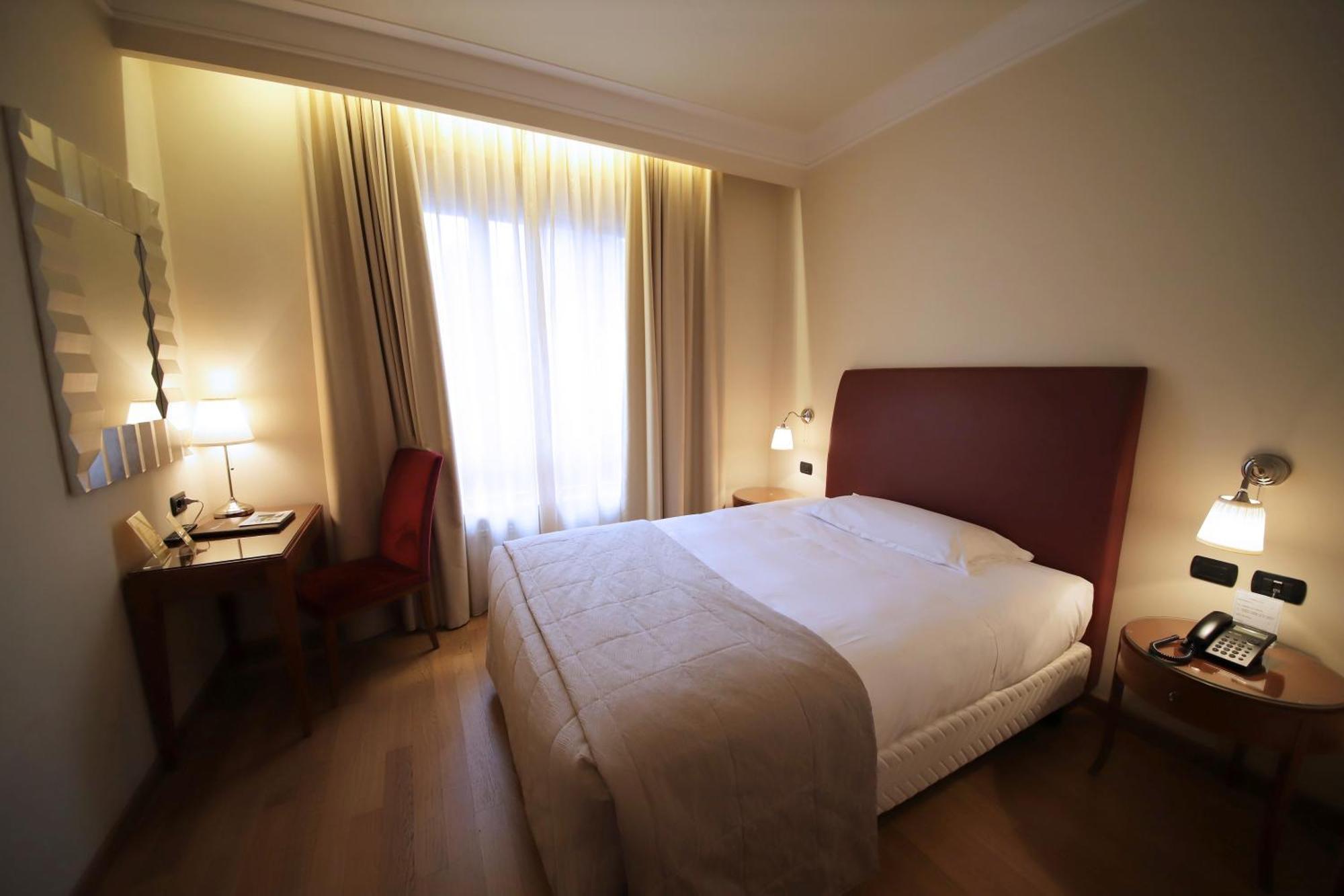 Monica Hotel Fiera Pregnana Milanese Екстер'єр фото