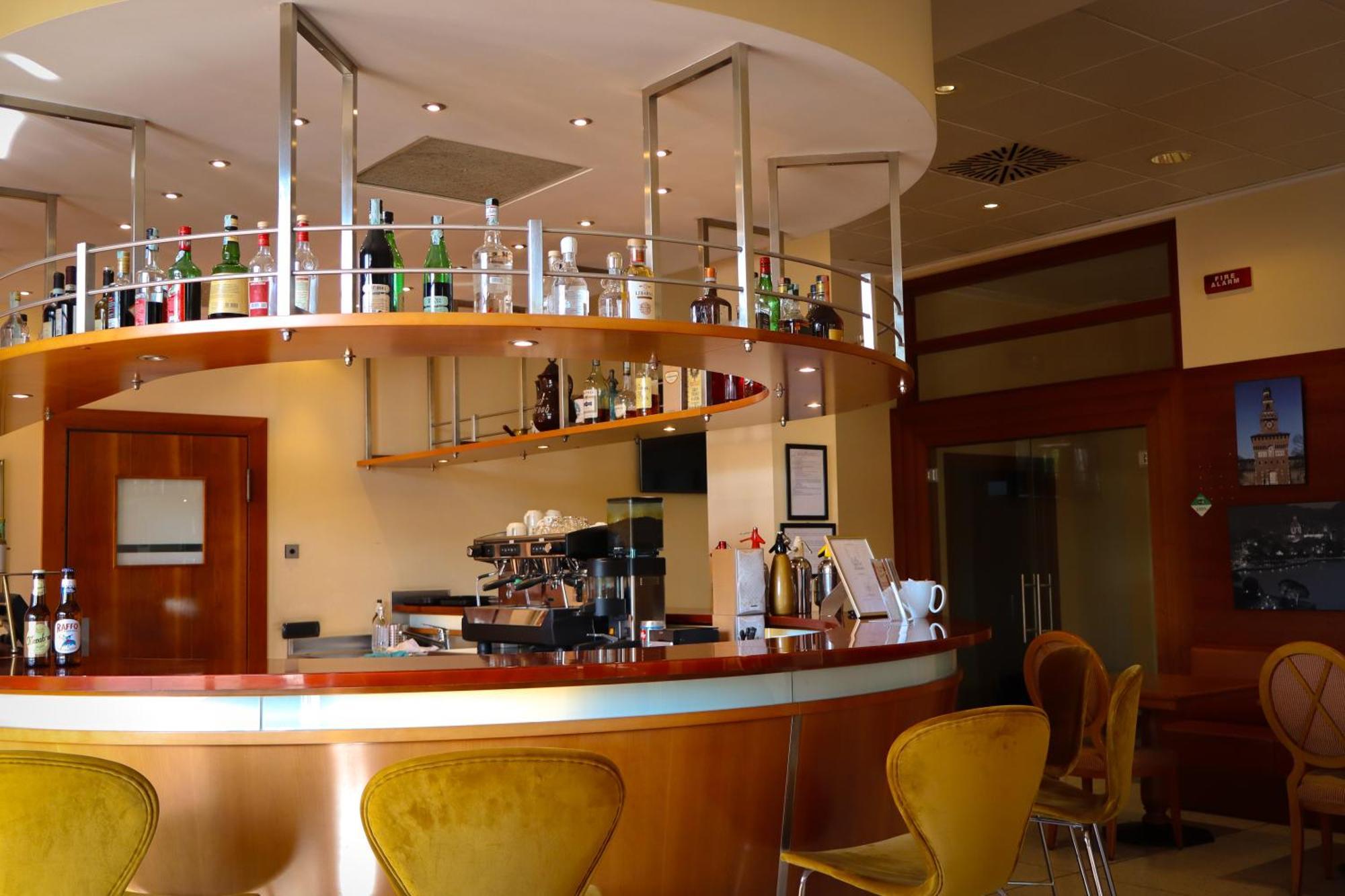 Monica Hotel Fiera Pregnana Milanese Екстер'єр фото