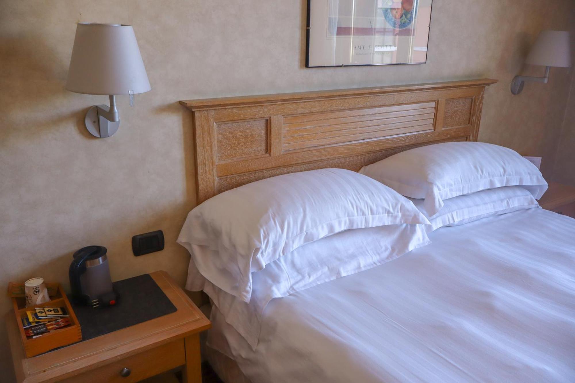 Monica Hotel Fiera Pregnana Milanese Екстер'єр фото
