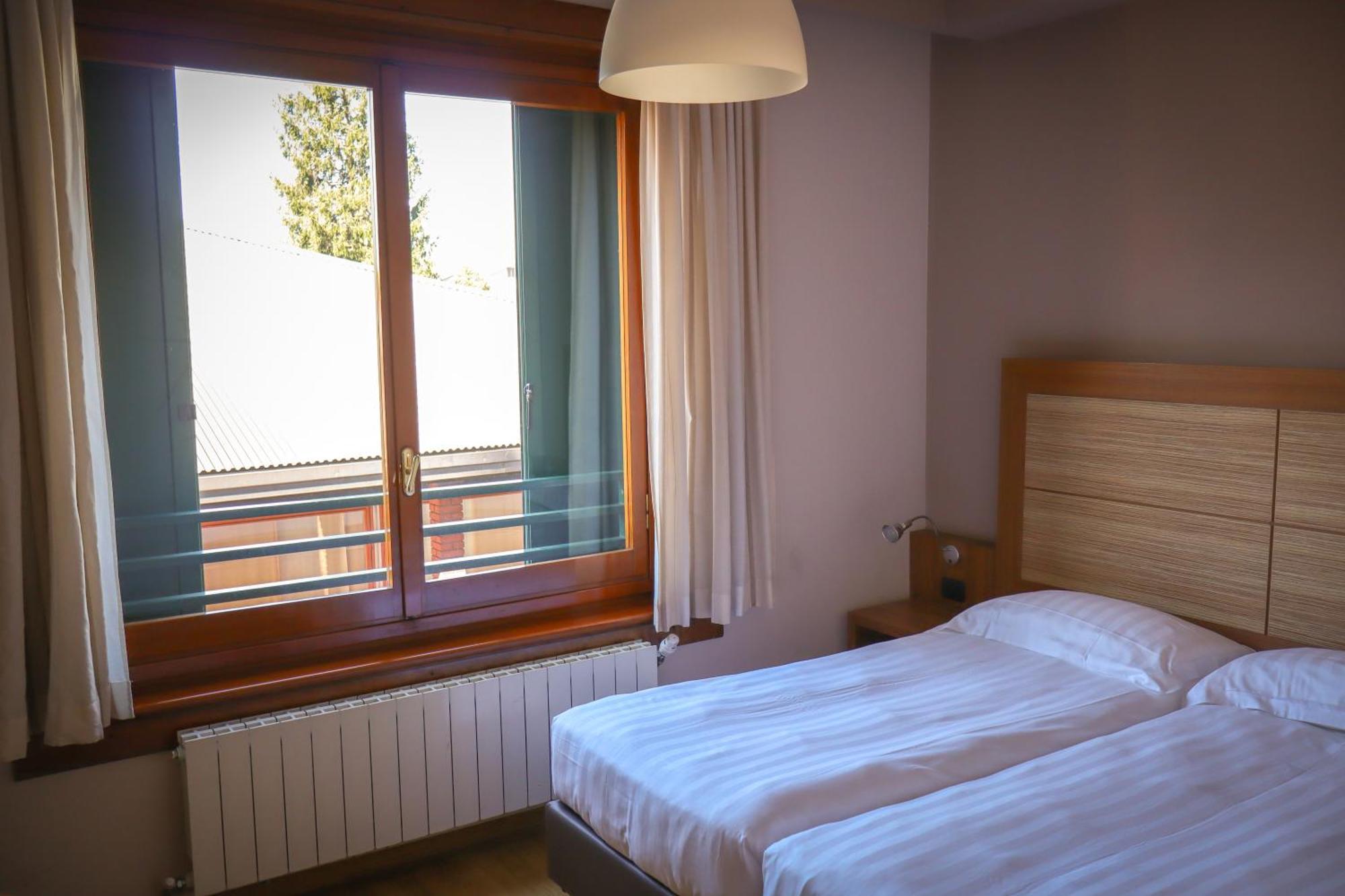 Monica Hotel Fiera Pregnana Milanese Номер фото