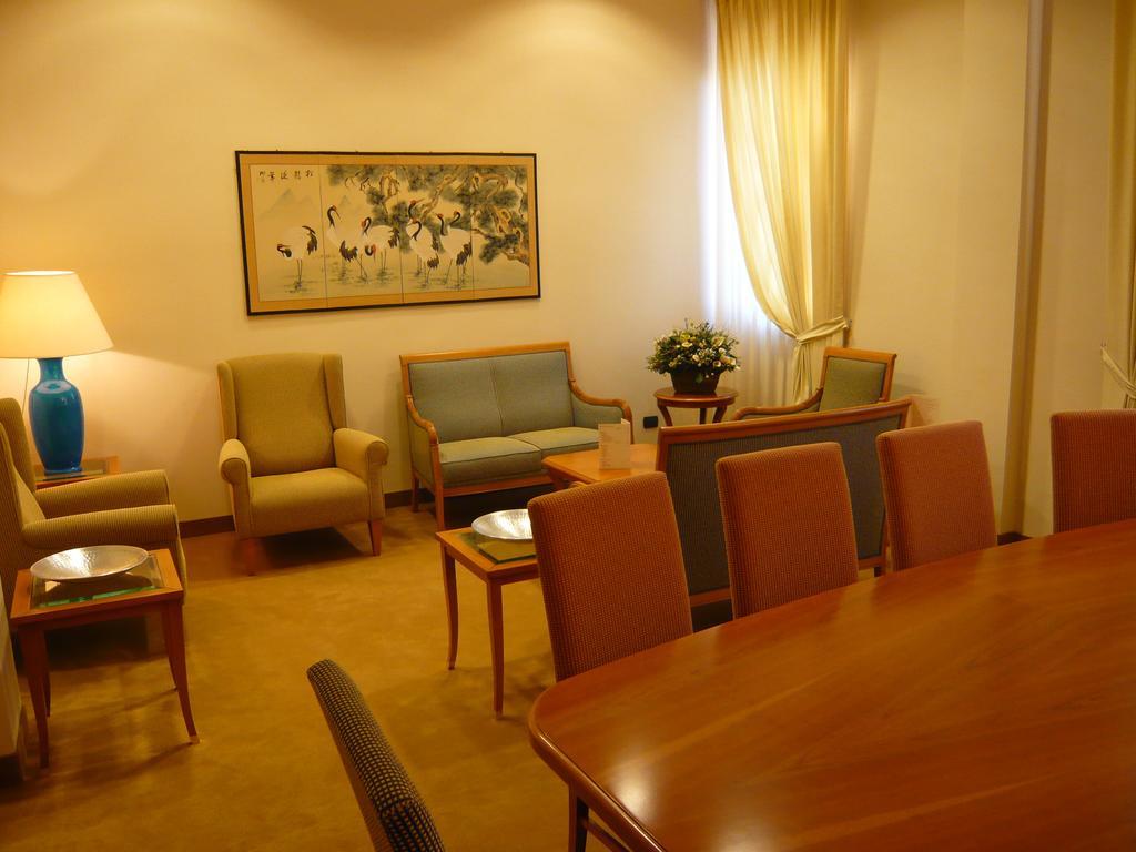 Monica Hotel Fiera Pregnana Milanese Екстер'єр фото