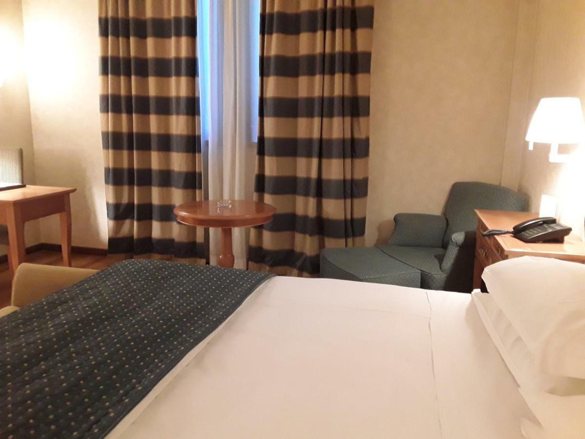 Monica Hotel Fiera Pregnana Milanese Екстер'єр фото